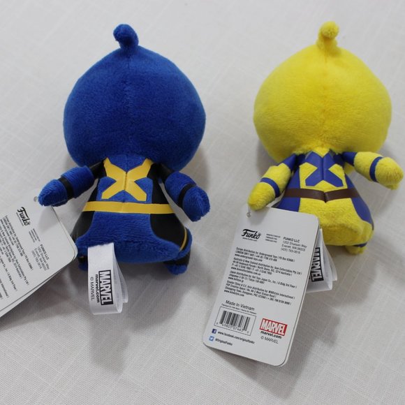 Funko Mopeez MARVEL Lot of 2, Yellow & Blue Deadpool NEW Plush Figures W/ Tags - Picture 2 of 4